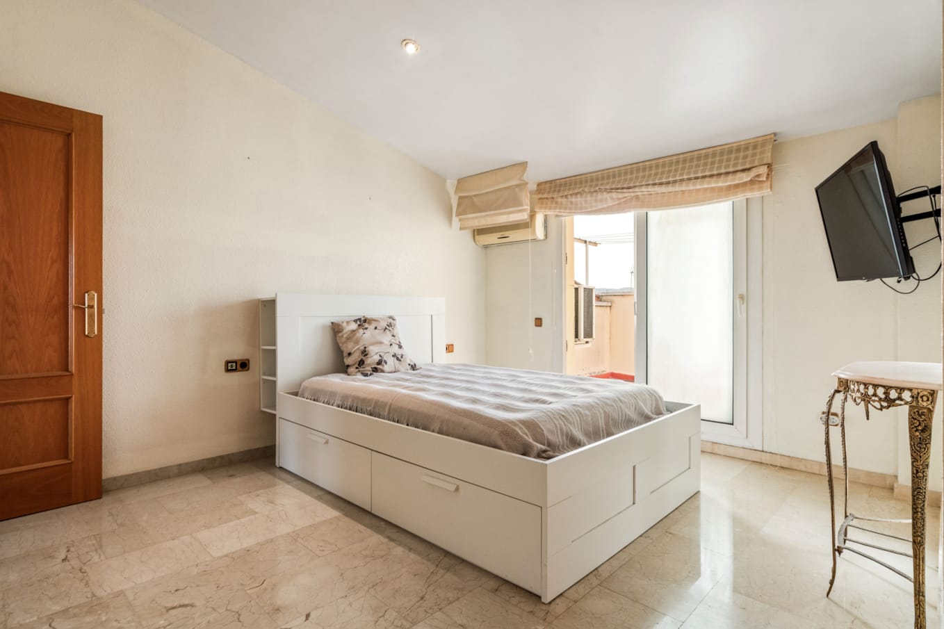 26. Habitación doble arriba