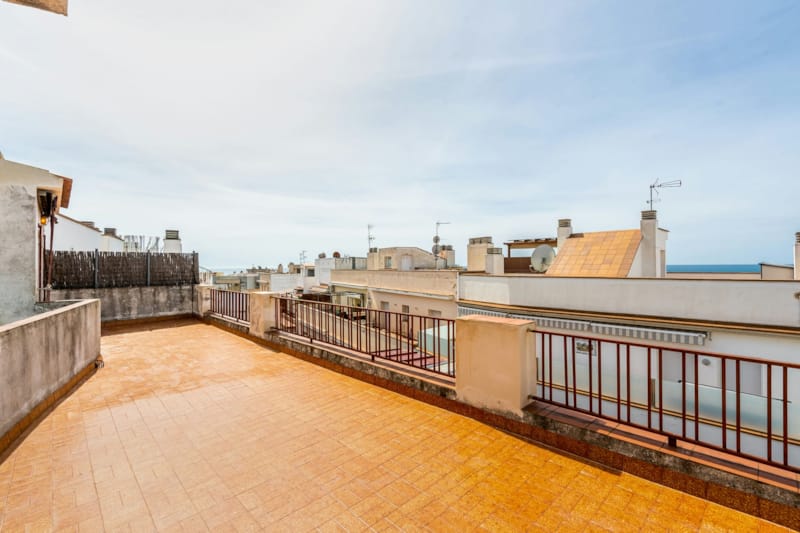 Dernier étage en vente avec terrasse à Sitges