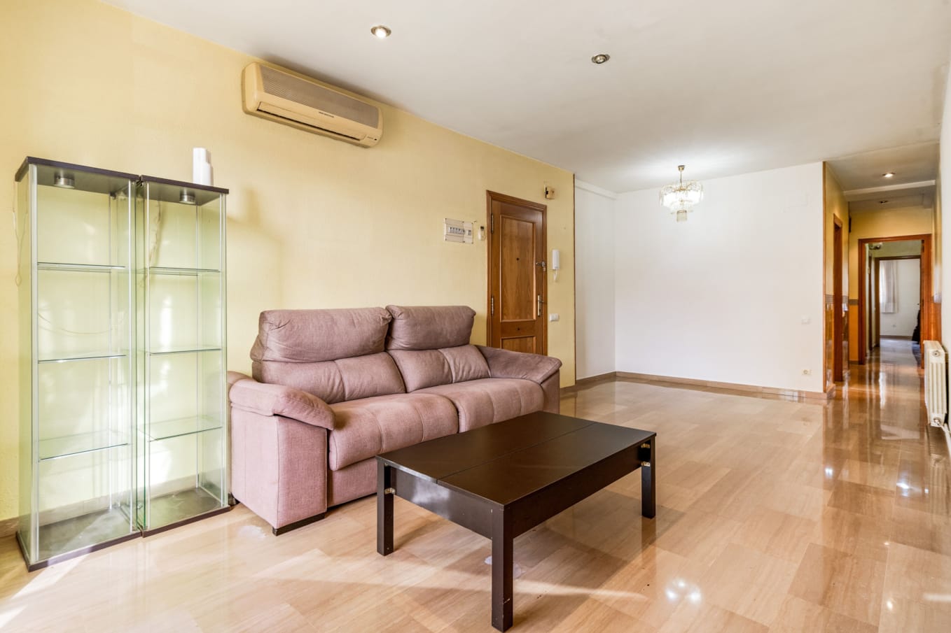 5. Salon 1