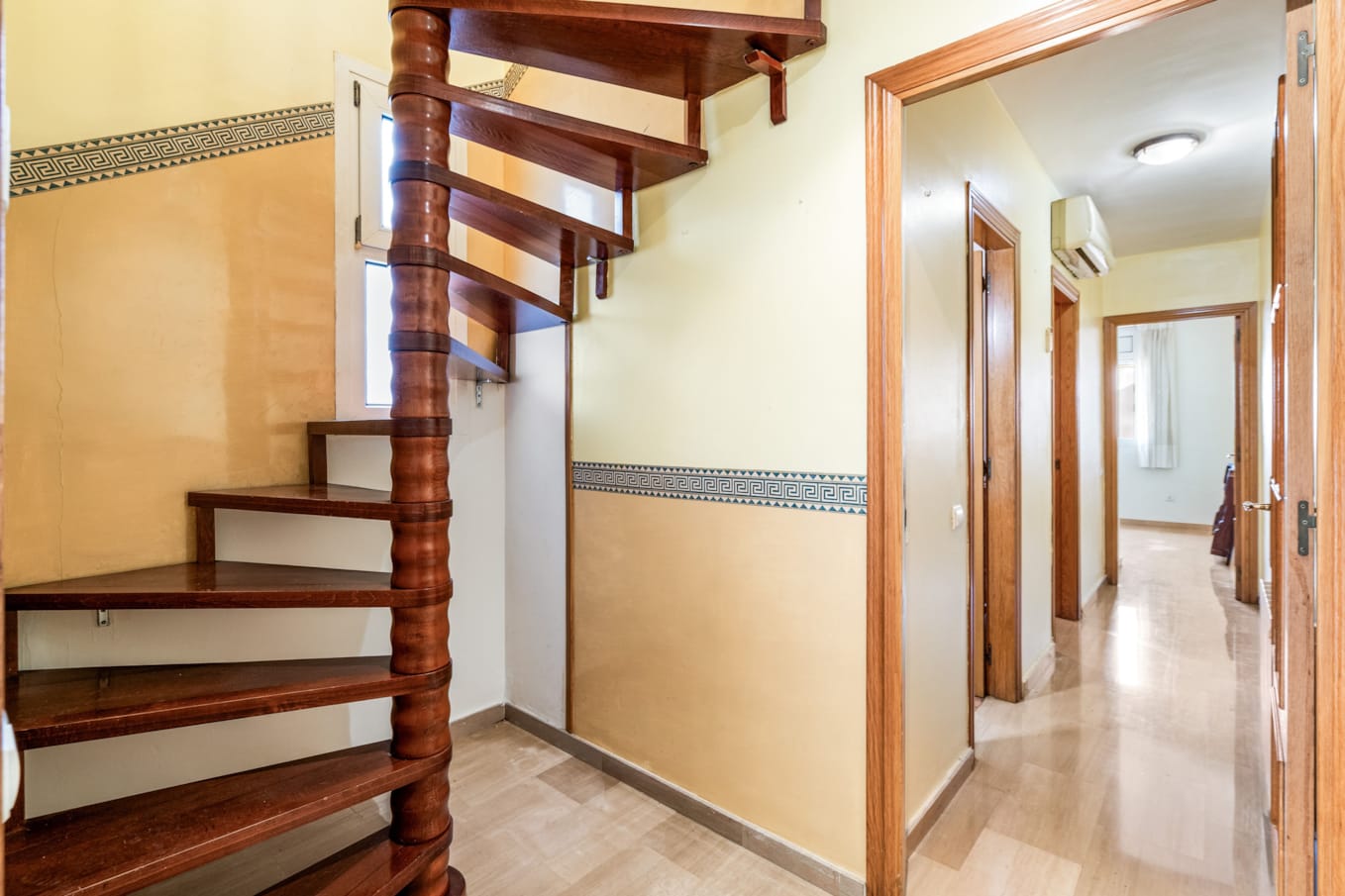 15. Escalera caracol
