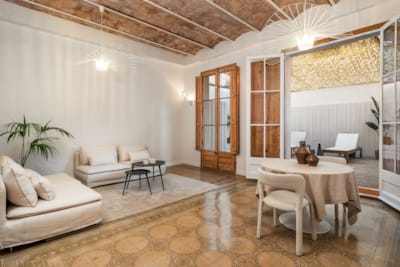 0. Piso con terraza en el Example