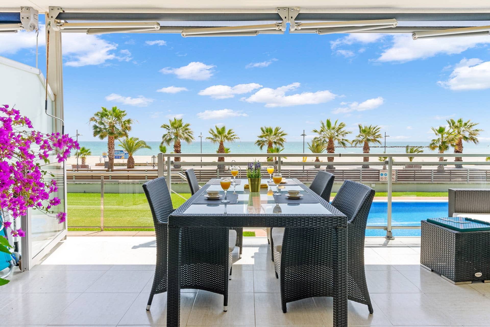 Flat for sale Cubelles beachfront