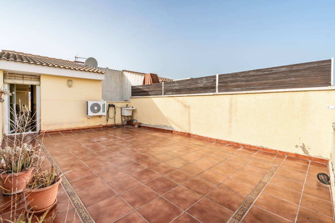 38. Terraza grande